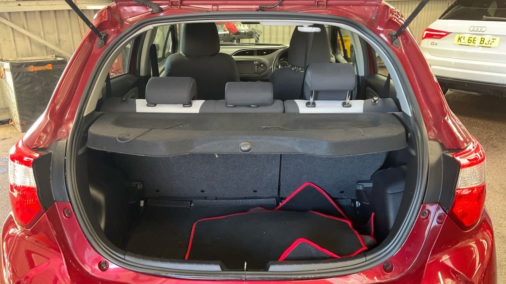 Used Toyota Yaris 2019 for sale - 76731147: Photo 7