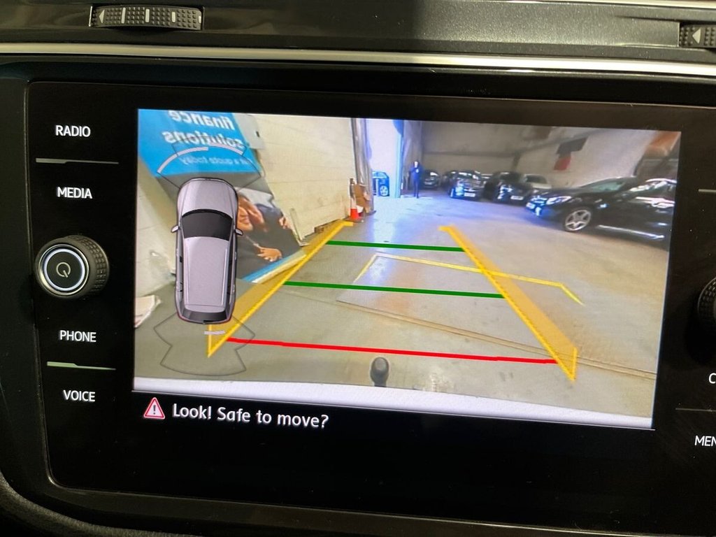 Used Volkswagen Tiguan 2019 for sale - 76570313: Photo 22