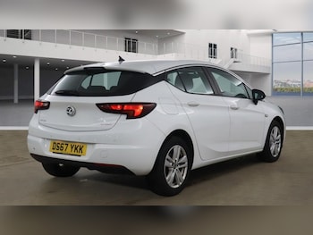 Used Vauxhall Astra 2017 for sale - 76280064: Photo