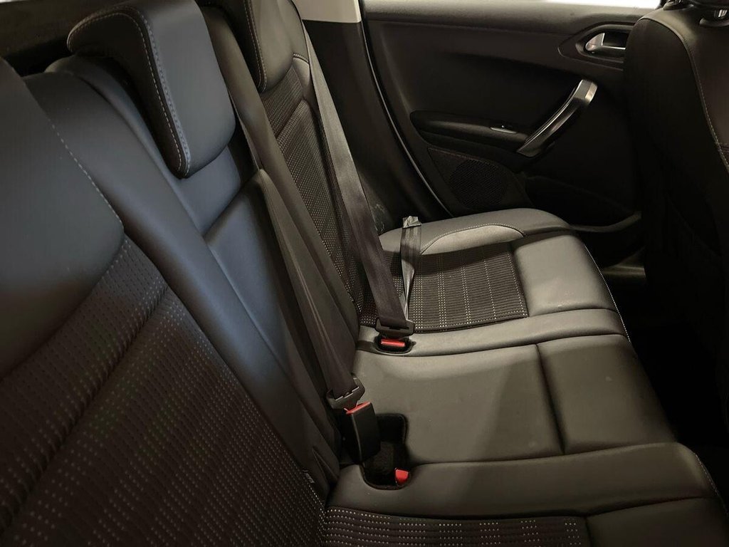 Used Peugeot 2008 2016 for sale - 77936042: Photo 26