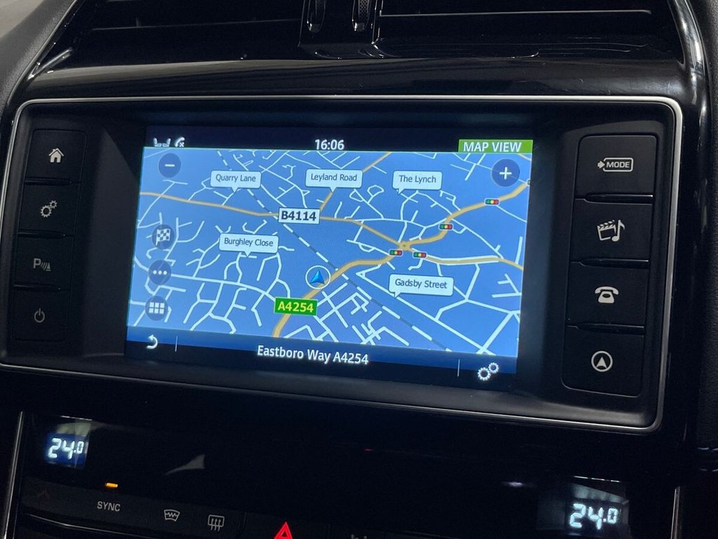 Used Jaguar XE 2015 for sale - 76406908: Photo 20