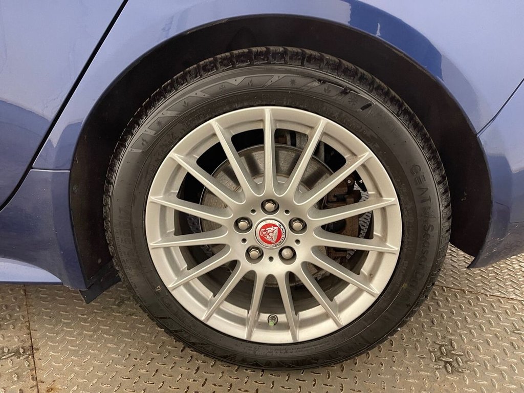 Used Jaguar XE 2015 for sale - 76406908: Photo 31