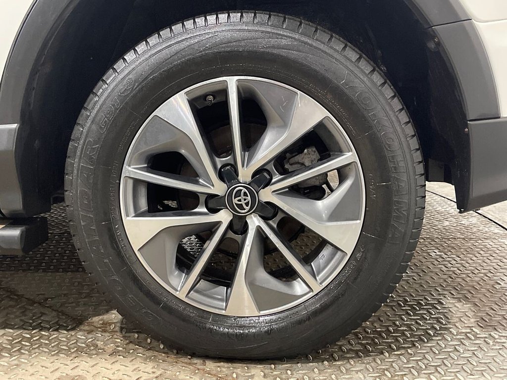 Used Toyota RAV4 2018 for sale - 77952494: Photo 30