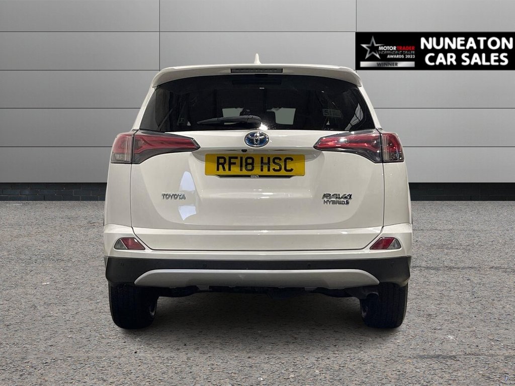 Used Toyota RAV4 2018 for sale - 77952494: Photo 4