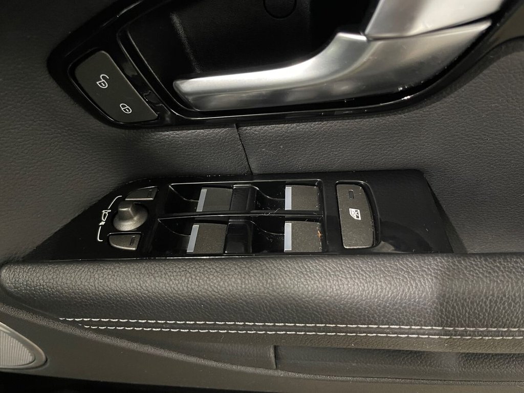 Used Land Rover Range Rover Evoque 2018 for sale - 76520719: Photo 17