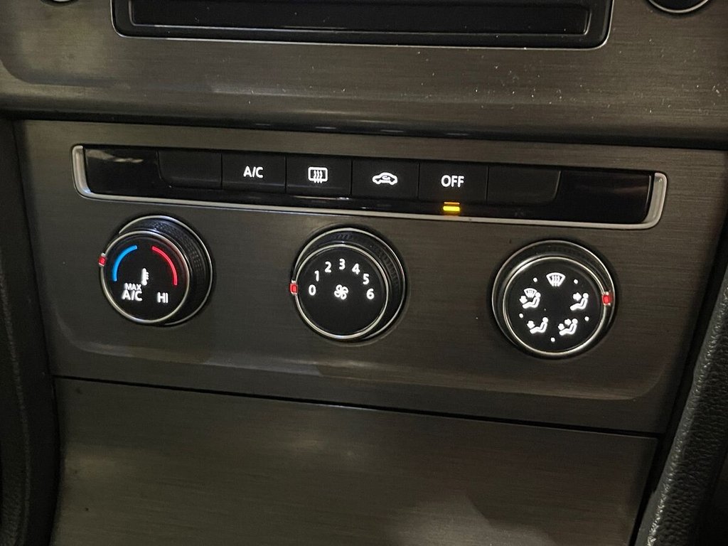 Used Volkswagen Golf 2013 for sale - 76547205: Photo 17