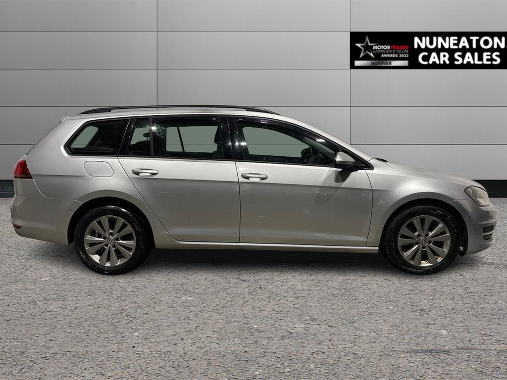 Used Volkswagen Golf 2013 for sale - 76547205: Photo 2