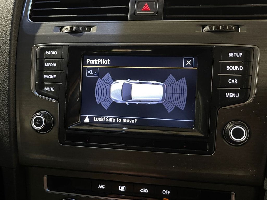 Used Volkswagen Golf 2013 for sale - 76547205: Photo 21