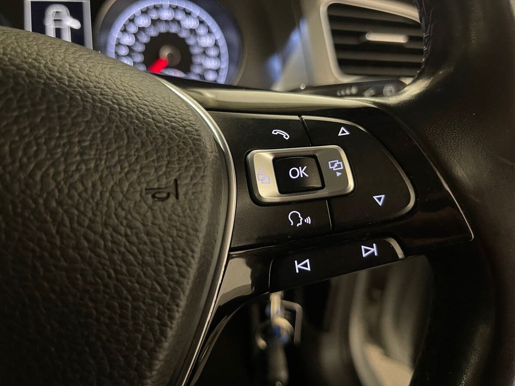 Used Volkswagen Golf 2013 for sale - 76547205: Photo 24