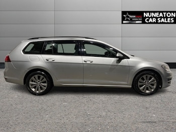 Used Volkswagen Golf 2013 for sale - 76547205: Photo