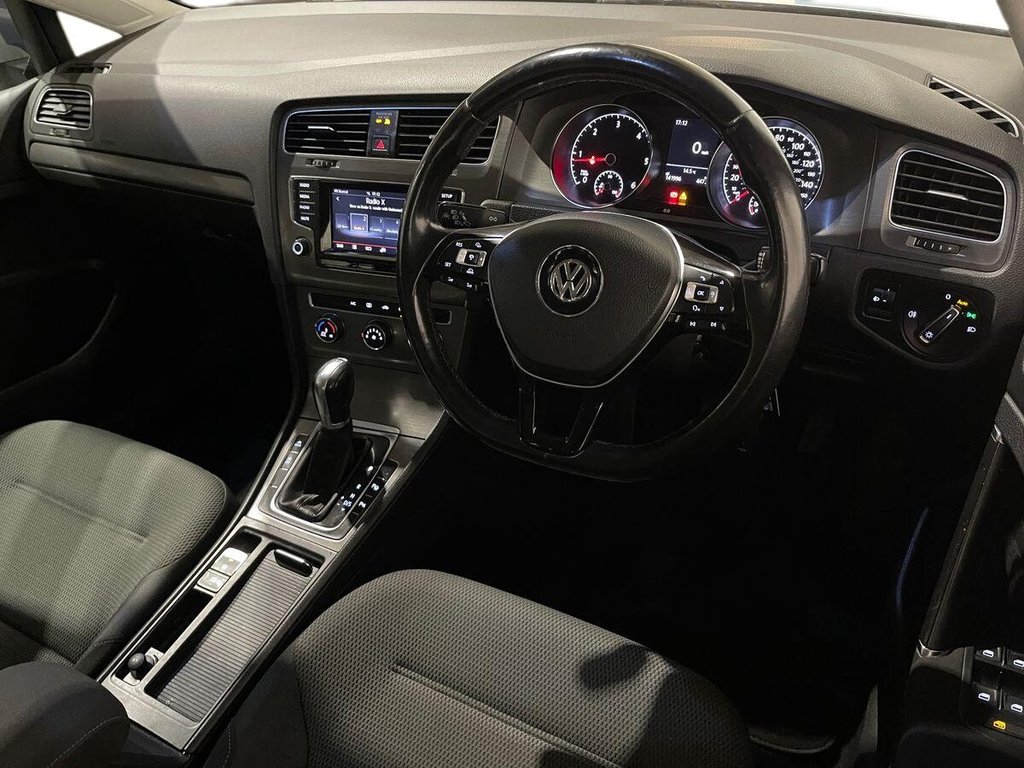 Used Volkswagen Golf 2013 for sale - 76547205: Photo 9