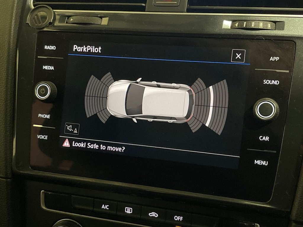 Used Volkswagen Golf 2017 for sale - 77394421: Photo 17