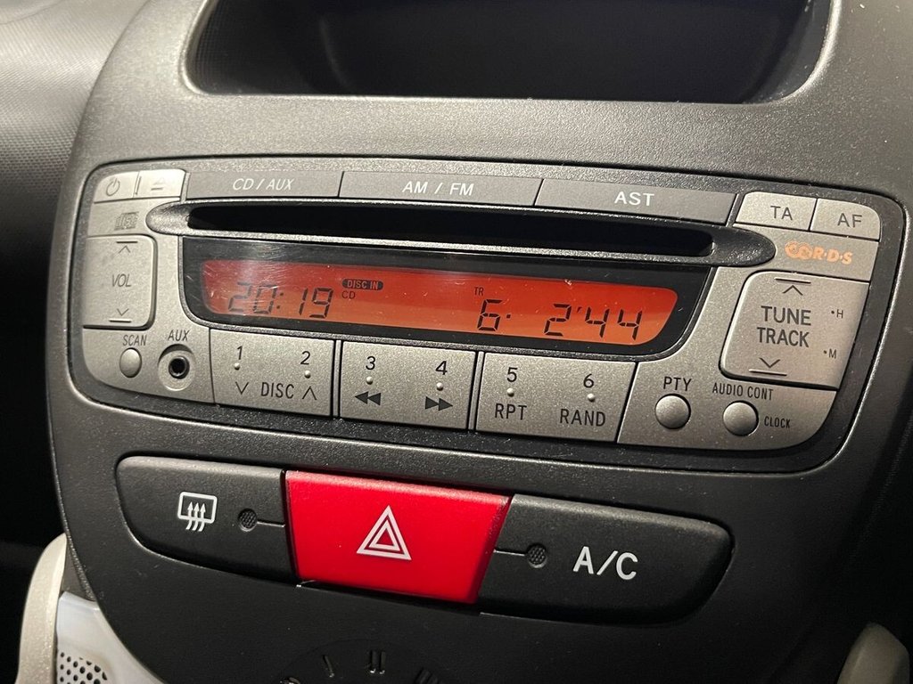 Used Peugeot 107 2014 for sale - 76559460: Photo 11