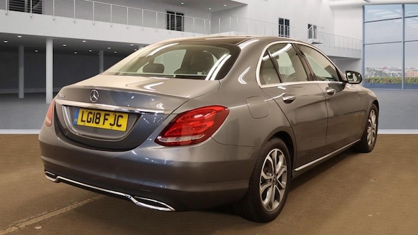 Used Mercedes-Benz C-Class 2018 for sale - 76236078: Photo 4