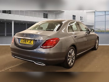 Used Mercedes-Benz C-Class 2018 for sale - 76236078: Photo 4