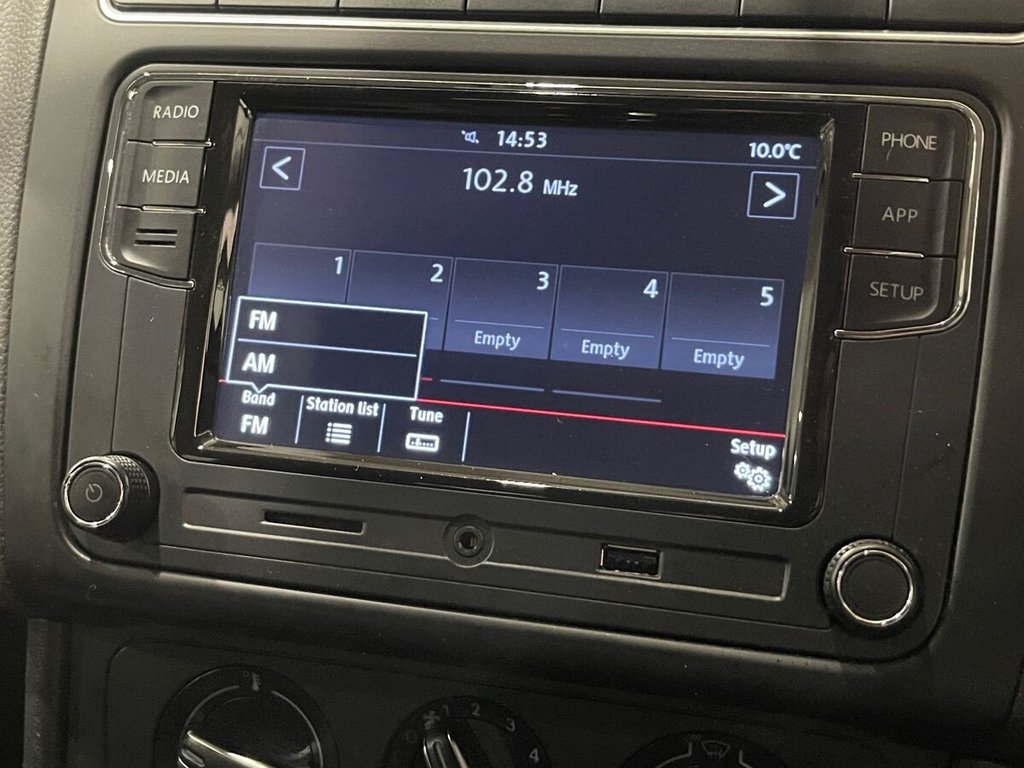 Used Volkswagen Polo 2014 for sale - 77027414: Photo 11