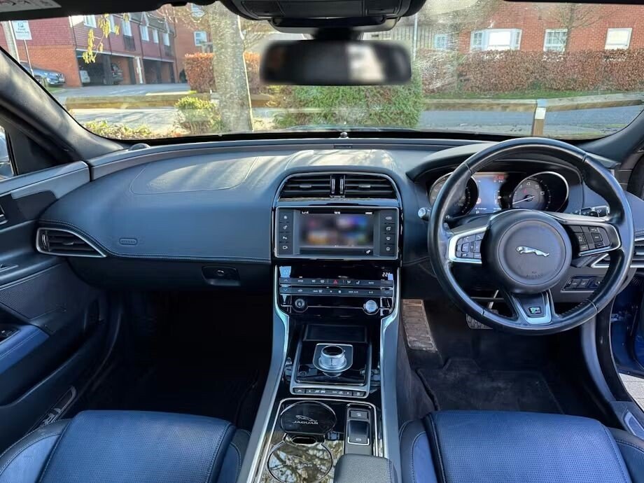 Used Jaguar XE 2016 for sale - 77608953: Photo 7