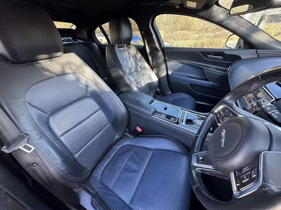 Used Jaguar XE 2016 for sale - 77608953: Photo 8