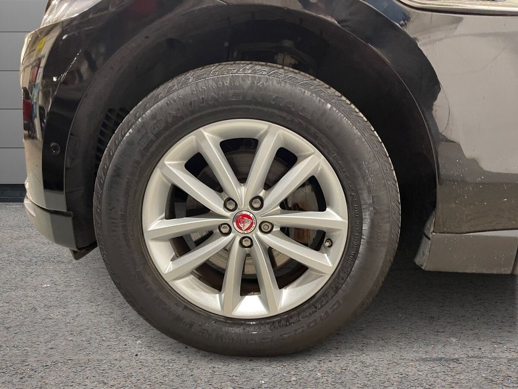 Used Jaguar F-Pace 2017 for sale - 76797650: Photo 12