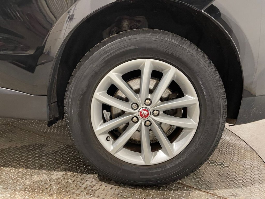 Used Jaguar F-Pace 2017 for sale - 76797650: Photo 30