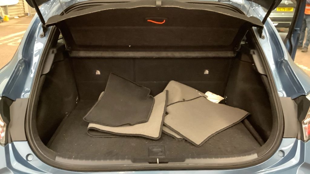 Used Toyota Corolla 2020 for sale - 76966239: Photo 7