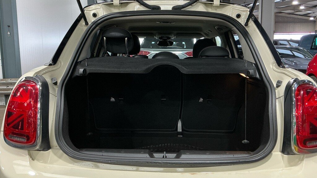 Used MINI Hatch 2019 for sale - 77941648: Photo 12