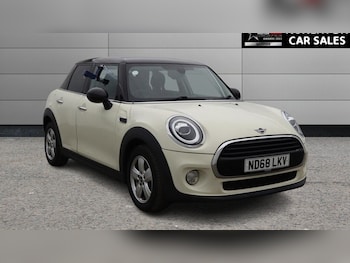 Used MINI Hatch 2019 for sale - 77941648: Photo
