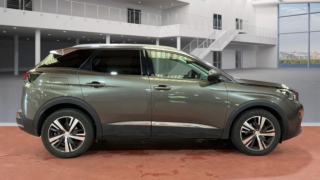 Used Peugeot 3008 2019 for sale - 76454604: Photo 5