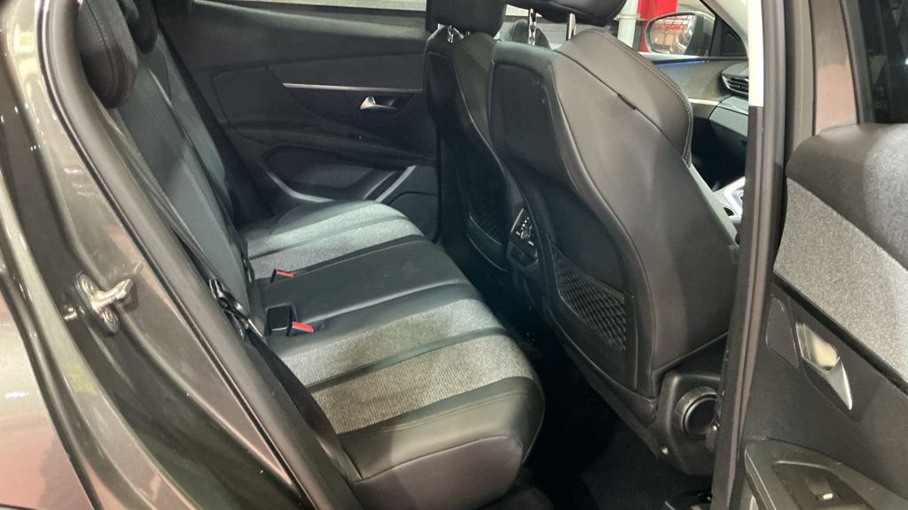 Used Peugeot 3008 2019 for sale - 76454604: Photo 8