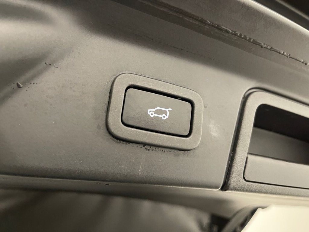 Used Land Rover Range Rover Velar 2018 for sale - 77188325: Photo 35