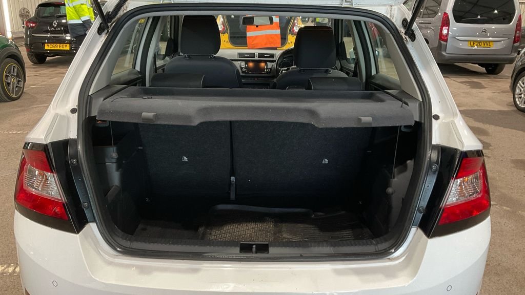 Used Skoda Fabia 2021 for sale - 76784050: Photo 7