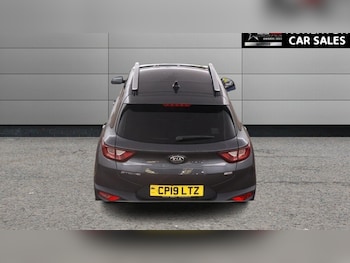 Used Kia Stonic 2019 for sale - 79103807: Photo