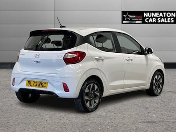 Used Hyundai i10 2023 for sale - 79643265: Photo