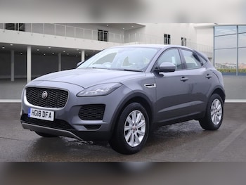 Used Jaguar E-Pace 2018 for sale - 76280155: Photo 2