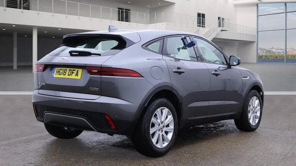 Used Jaguar E-Pace 2018 for sale - 76280155: Photo 4