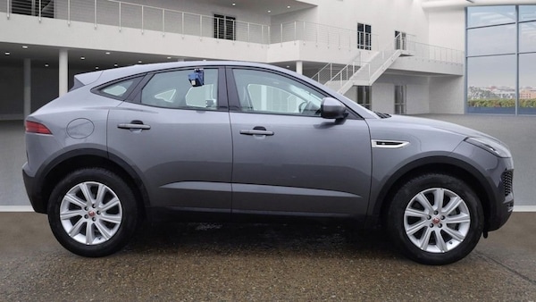 Used Jaguar E-Pace 2018 for sale - 76280155: Photo 5