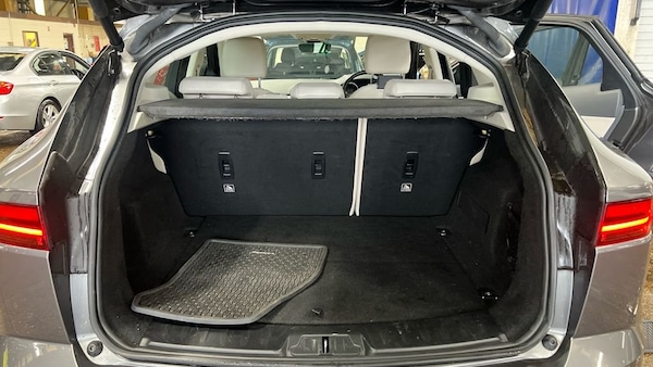 Used Jaguar E-Pace 2018 for sale - 76280155: Photo 7