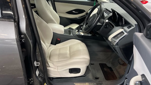 Used Jaguar E-Pace 2018 for sale - 76280155: Photo 9