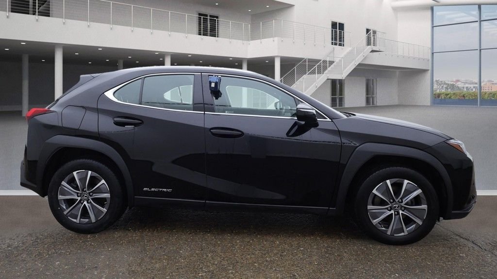 Used Lexus UX 2022 for sale - 76536170: Photo 5