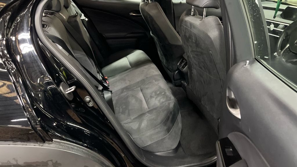 Used Lexus UX 2022 for sale - 76536170: Photo 8