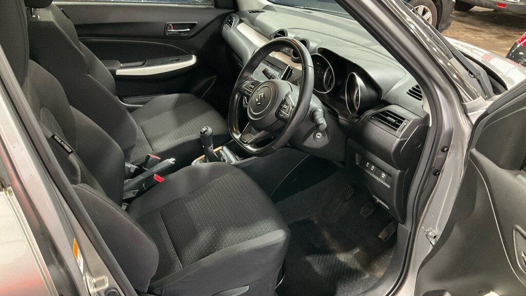 Used Suzuki Swift 2021 for sale - 77880245: Photo 15