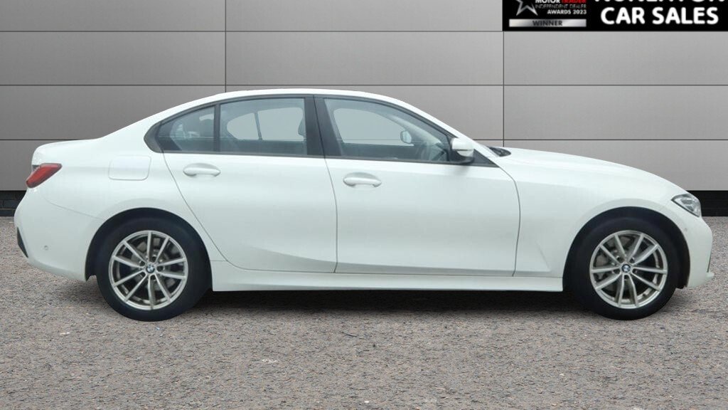 Used BMW 3 Series 2020 for sale - 77360033: Photo 2