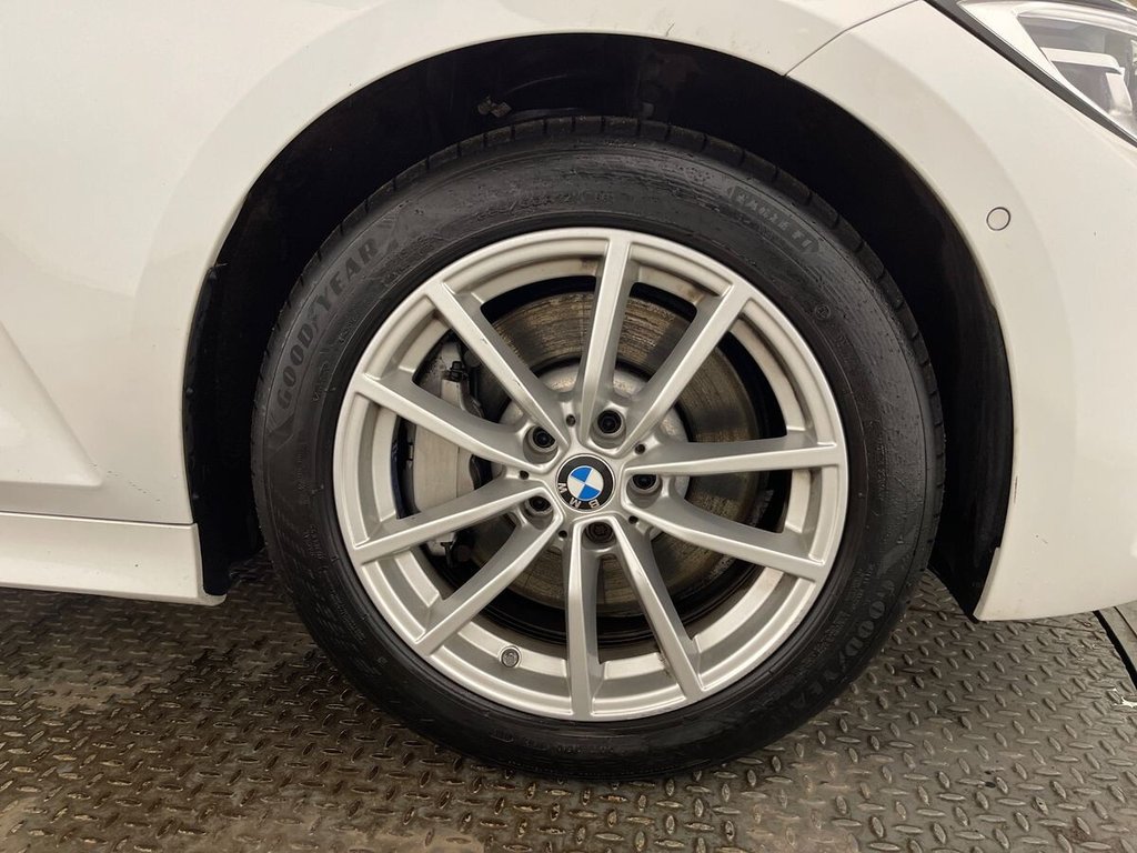 Used BMW 3 Series 2020 for sale - 77360033: Photo 32