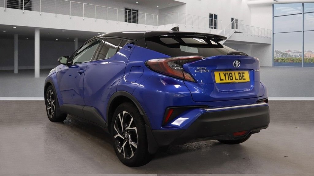 Used Toyota C-HR 2018 for sale - 76124189: Photo 3