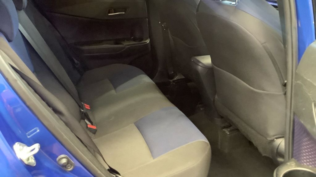 Used Toyota C-HR 2018 for sale - 76124189: Photo 8