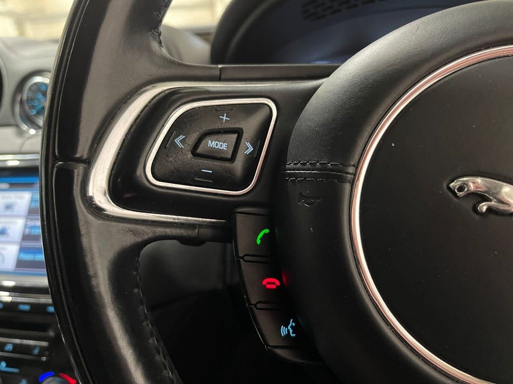 Used Jaguar XJ 2014 for sale - 77236409: Photo 25