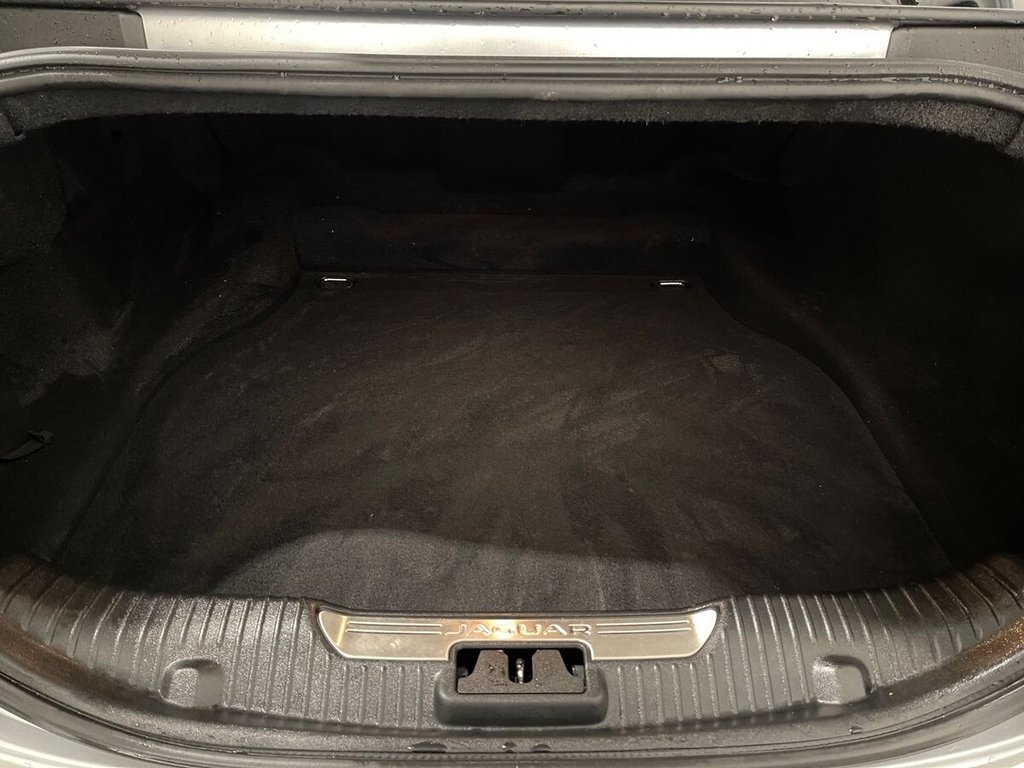 Used Jaguar XJ 2014 for sale - 77236409: Photo 29