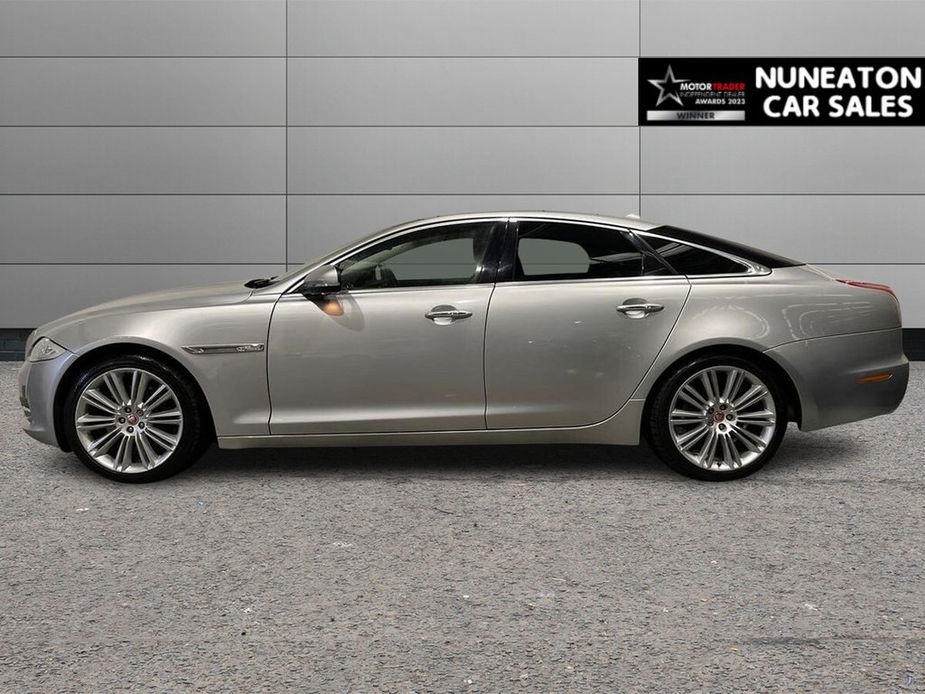 Used Jaguar XJ 2014 for sale - 77236409: Photo 6
