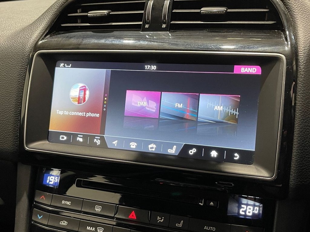 Used Jaguar F-Pace 2017 for sale - 76698408: Photo 11