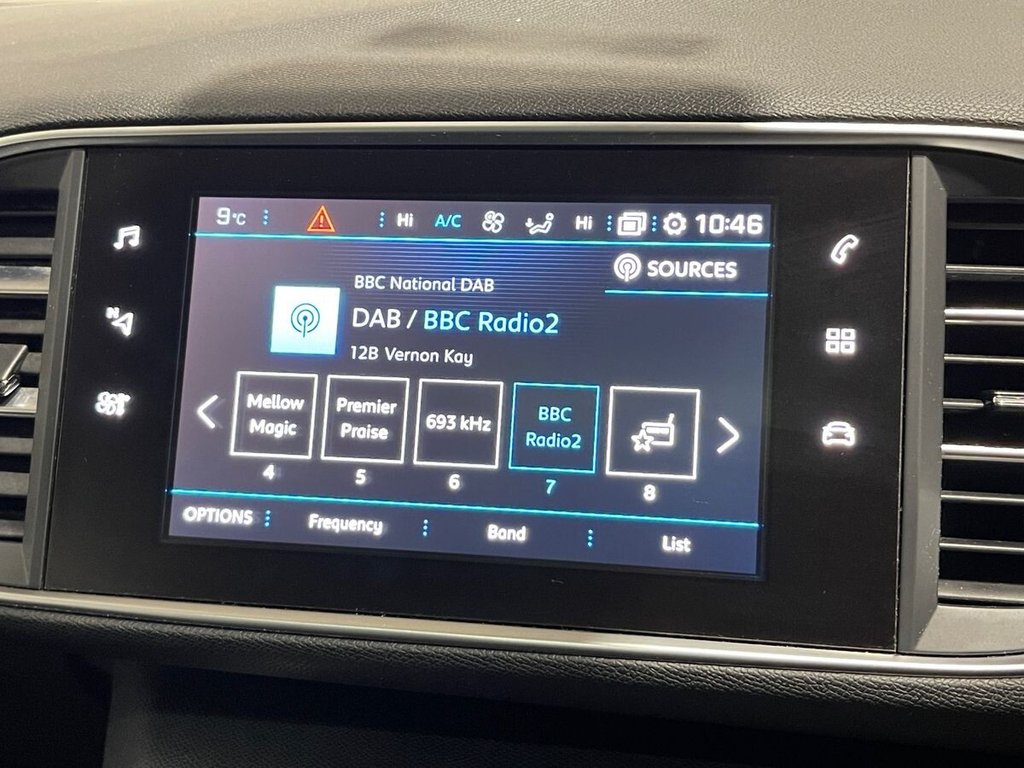 Used Peugeot 308 SW 2018 for sale - 76962367: Photo 11